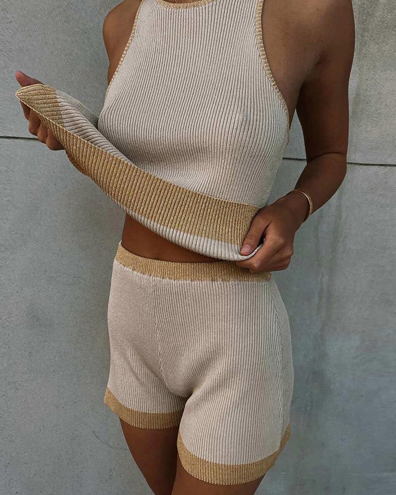 

Color Block Sleeveless Sweater And Short Pants, Apricot