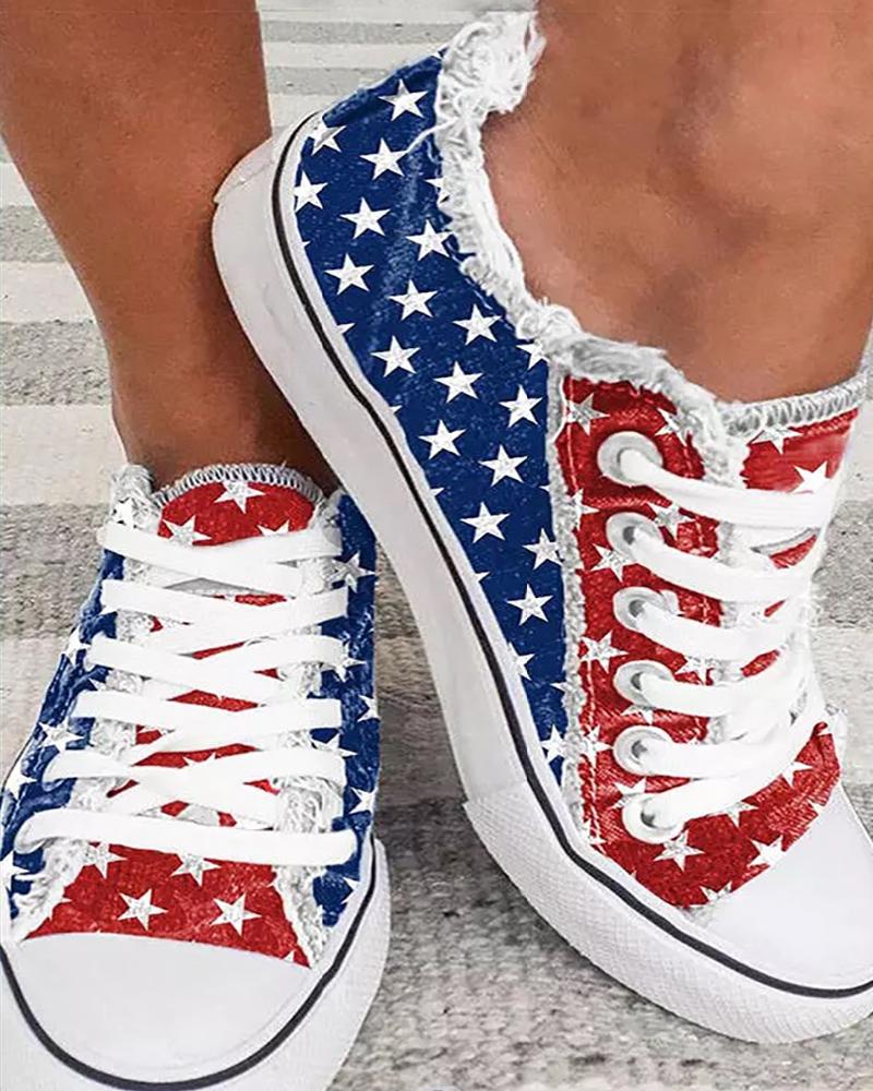 Zapatos de lona con dobladillo con flecos y ojales con estampado de estrellas