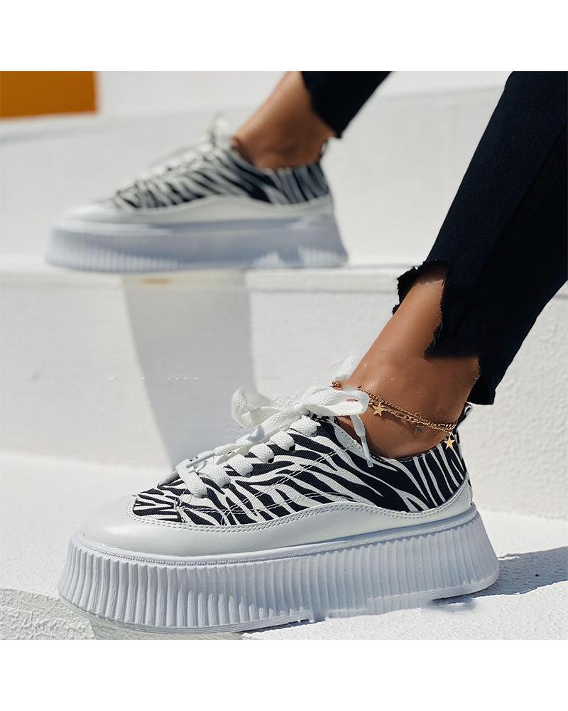 

Round-toe Zebra Stripe Lace-up Platform Sneakers, Black&white