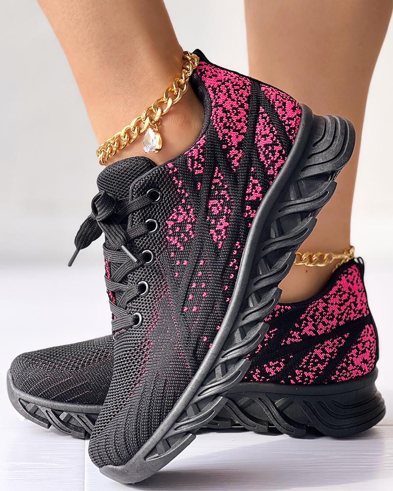 

Ombre Eyelet Lace-up Breathable Sneakers, Black&rose red