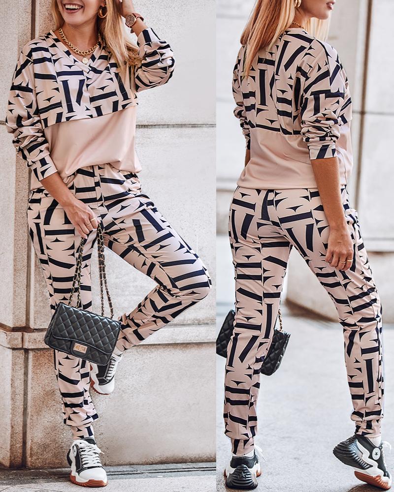 

Geo Letter Print Long Sleeve Top & Pants Set, Apricot