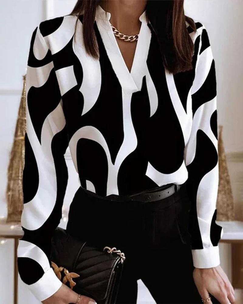 

Colorblock Abstract Print Long Sleeve Top, Black