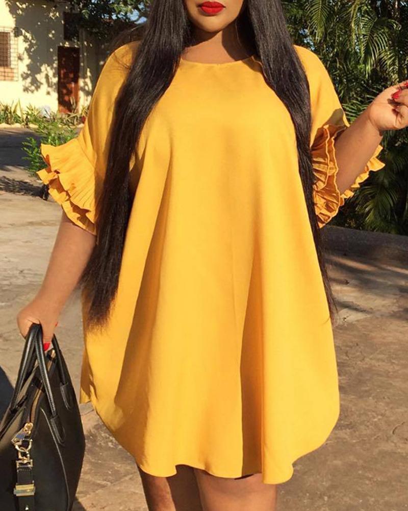 

Plus Size Bell Sleeve Curved Hem Casual Dress, Yellow