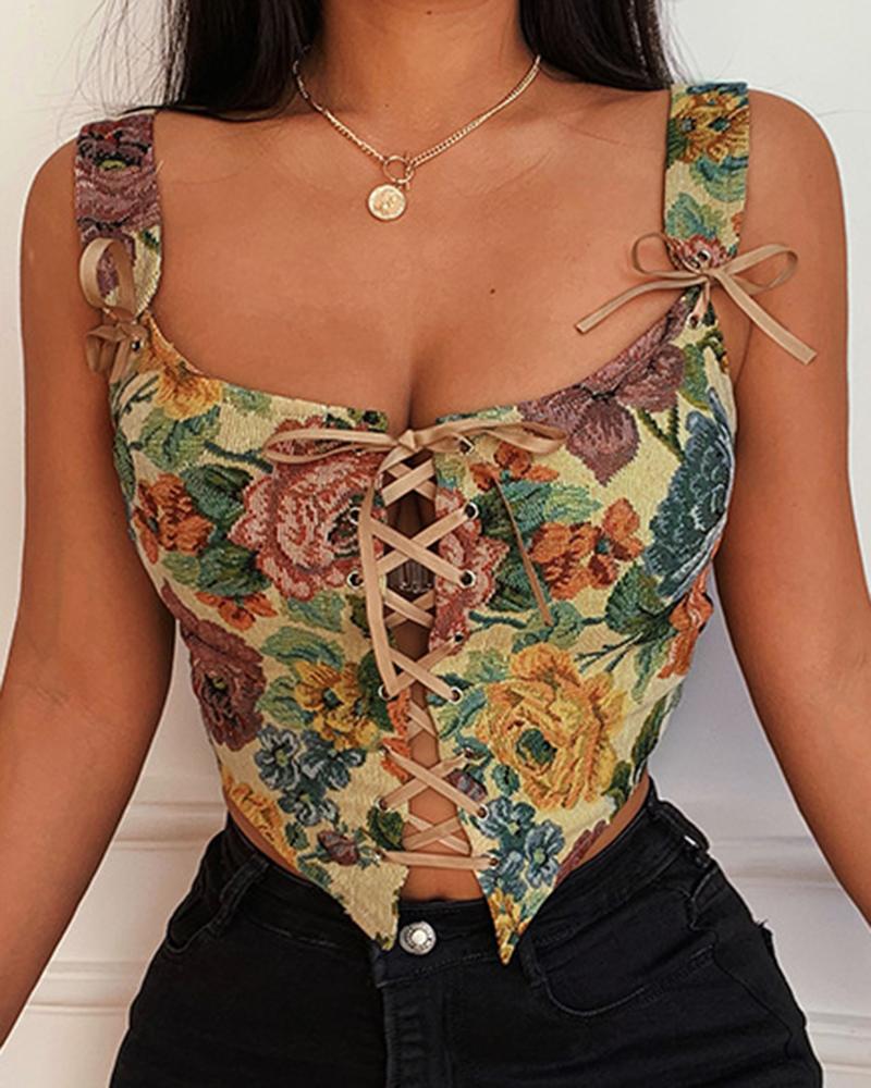 

Floral Embroidery Lace-up Hanky Hem Crop Top, Khaki