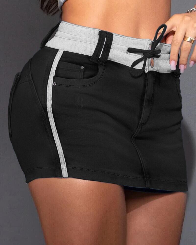 

Contrast Binding Ripped Drawstring Denim Skorts, Black