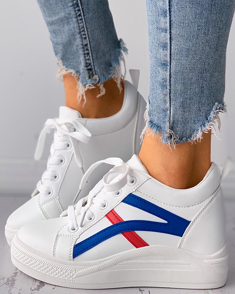 

Striped Colorblock Eyelet Lace-up Casual Muffin Sneaker, Blue