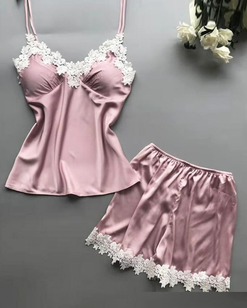 

Guipure Lace Patch Satin Cami Set, Pink