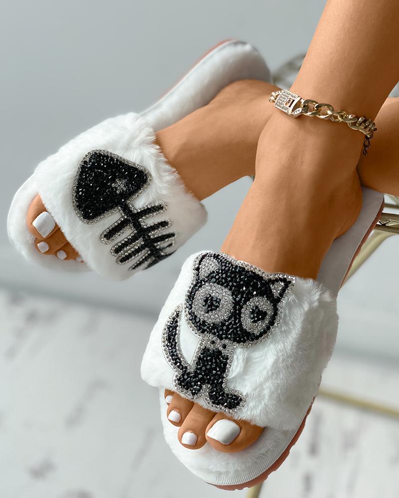 

Graphic Pattern Rhinestone Decor Fluffy Casual Slippers, White