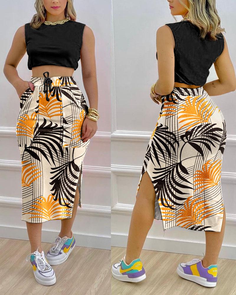 

Crop Tank Top & Tropical Print Split Hem Drawstring Skirt Set, Black