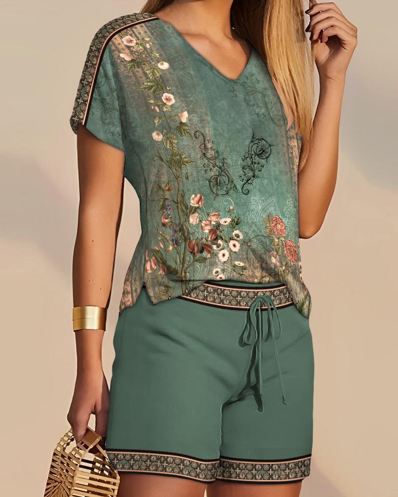 

Floral Tribal Print Top & Drawstring Shorts Set, Green