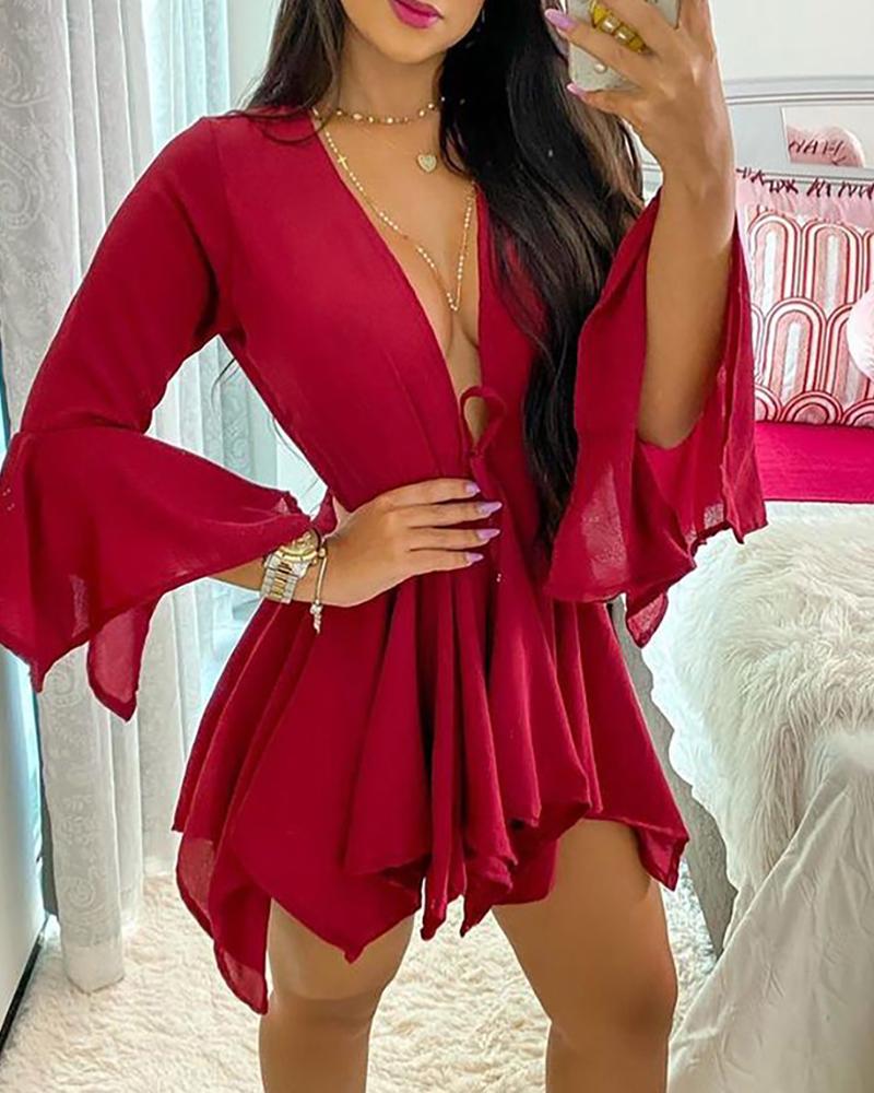 

Ruched Tied Detail Bell Sleeve Top & Shorts Set, Wine red
