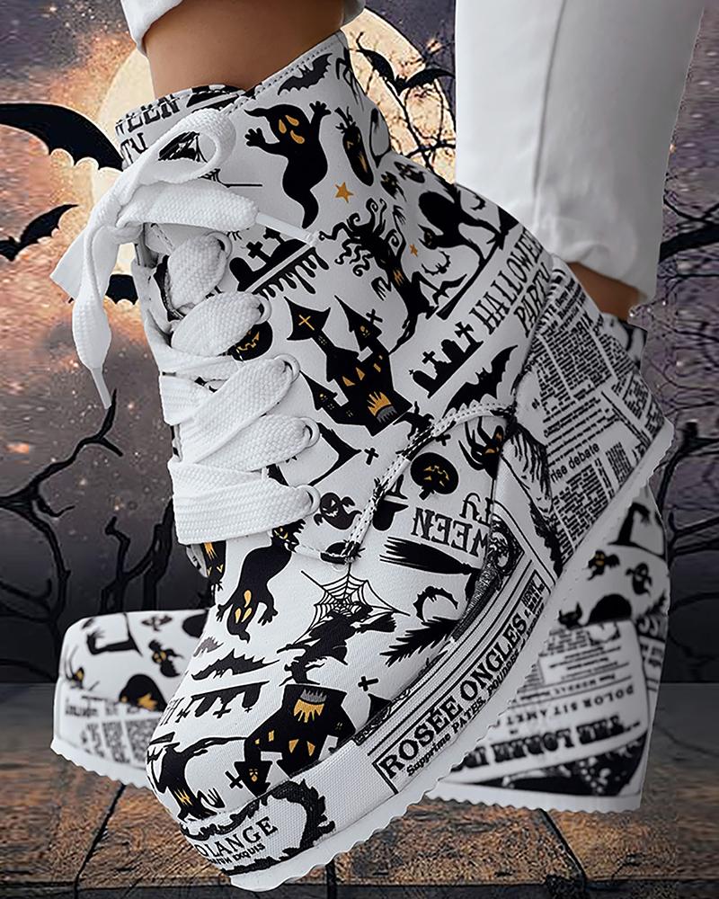 

Botas de cunha com estampa de jornal de desenho animado de Halloween com zíper, Blackwhite