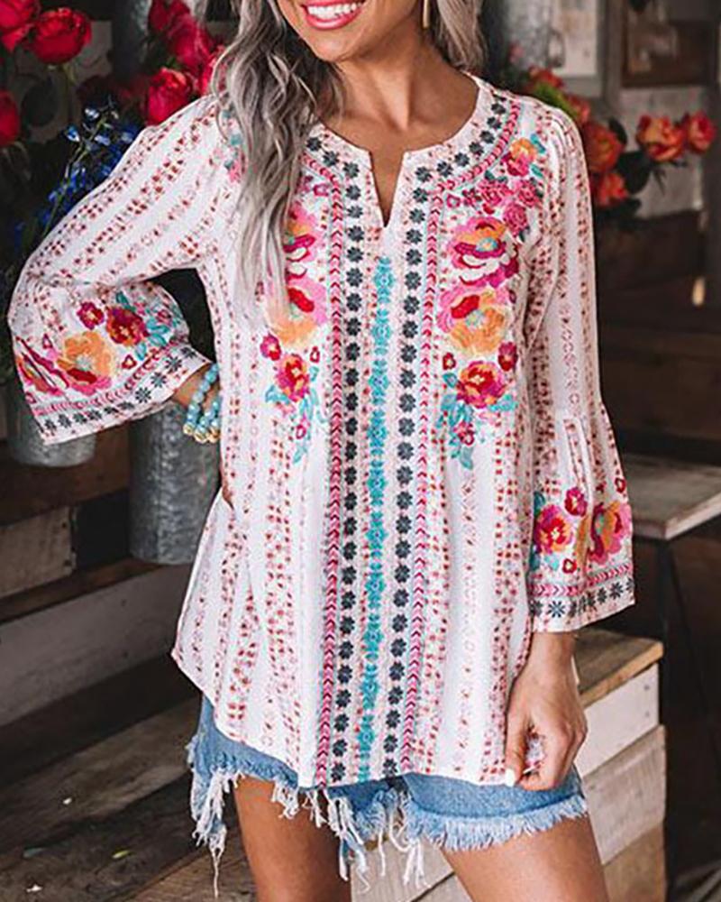 

Floral Graphic Print Flared Sleeves Top, White