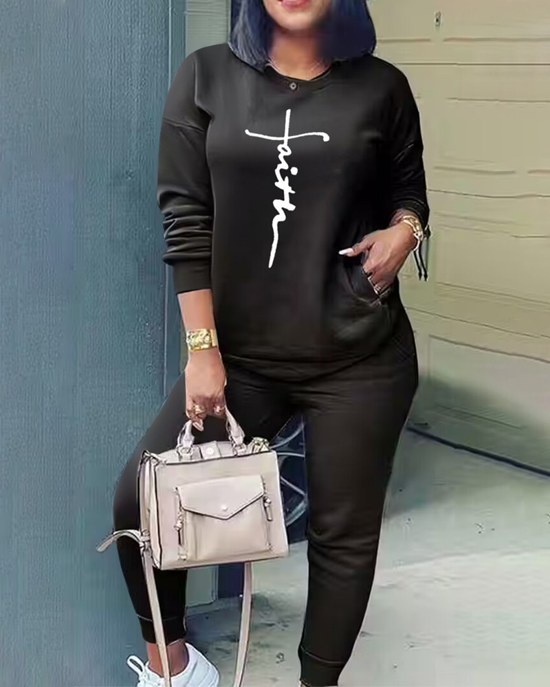 

Plus Size Faith Print Pocket Design Top & Pants Set, Black
