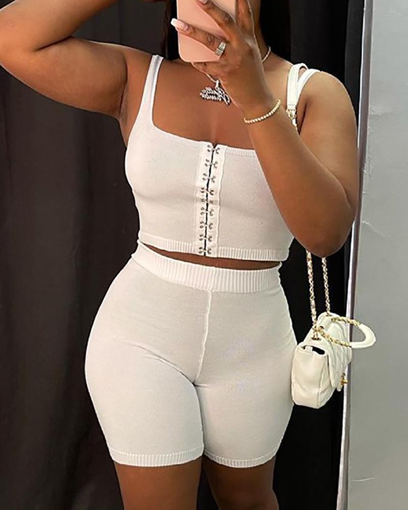

Hook & Eye Front Crop Tank Top & Shorts Set, White