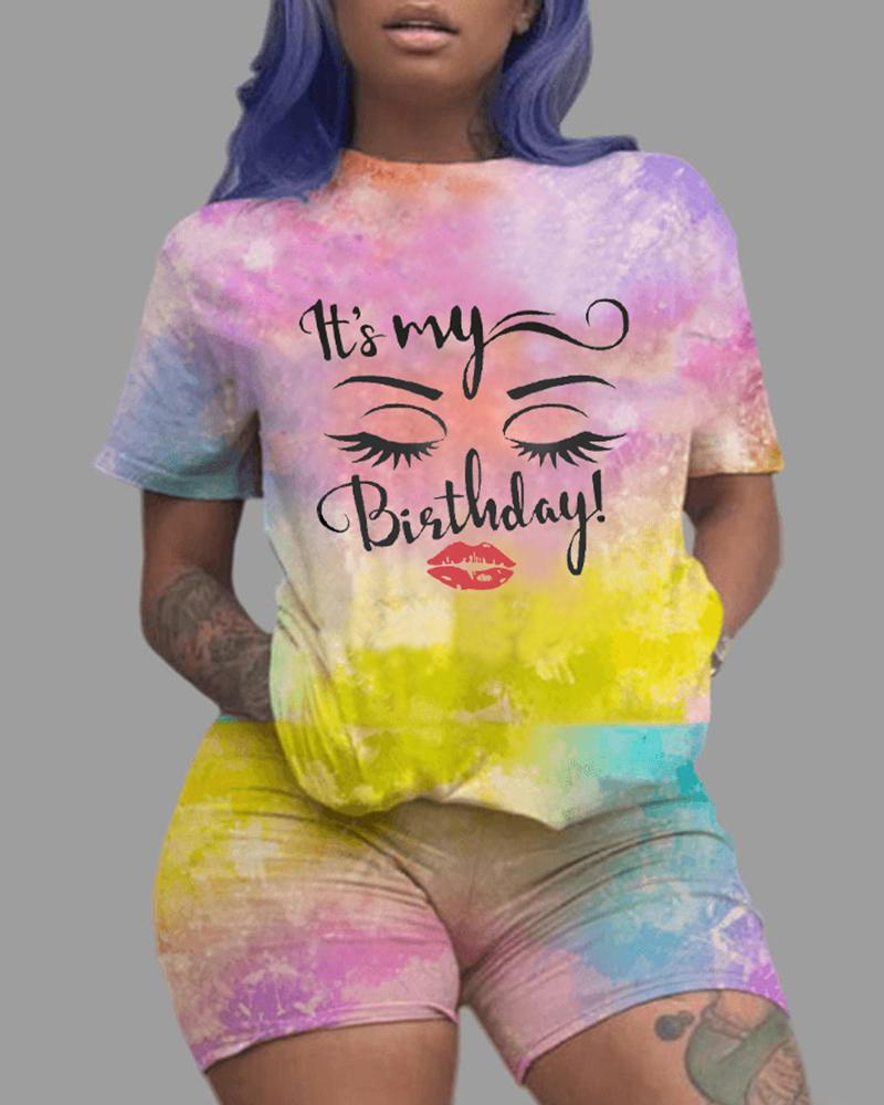 

Lip Letter Tie Dye Print Short Sleeve Top & Shorts Set, Multicolor