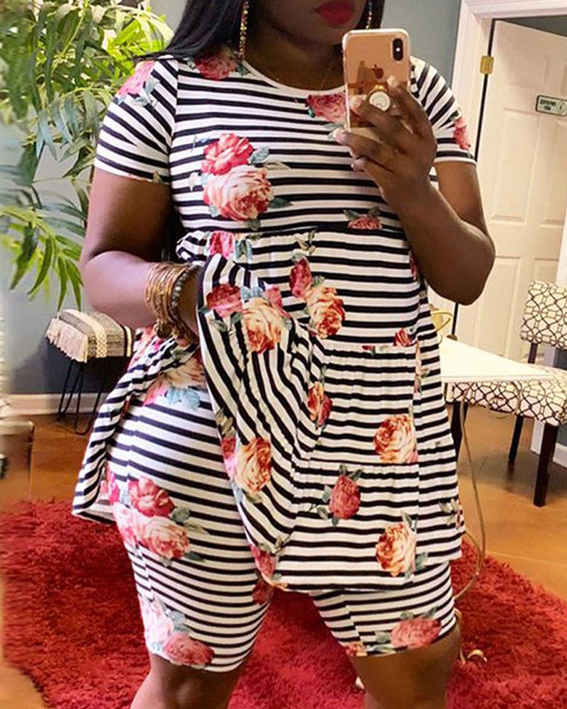 

Plus Size Striped Floral Print Ruffle Hem Top & Shorts Set, Blackwhite