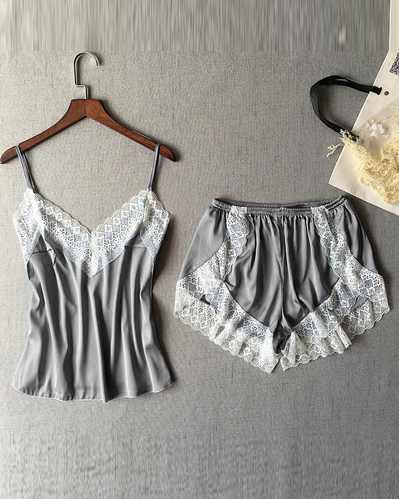

Lace Detail Two-Piece Pajama Set, Gray