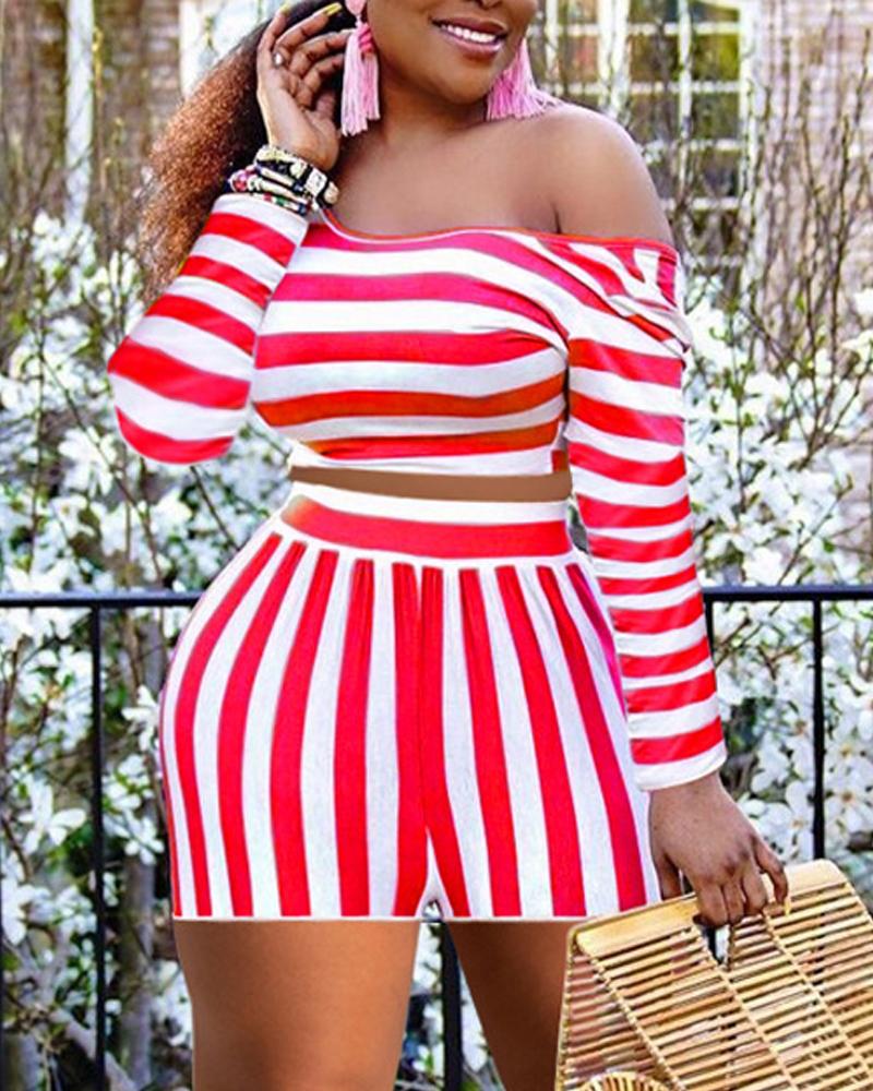 

Plus Size Striped Print Long Sleeve Crop Top & Shorts Set, Red