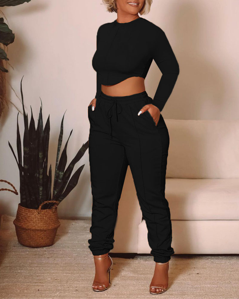 

Long Sleeve Crop Top & Drawstring Pants Set, Black