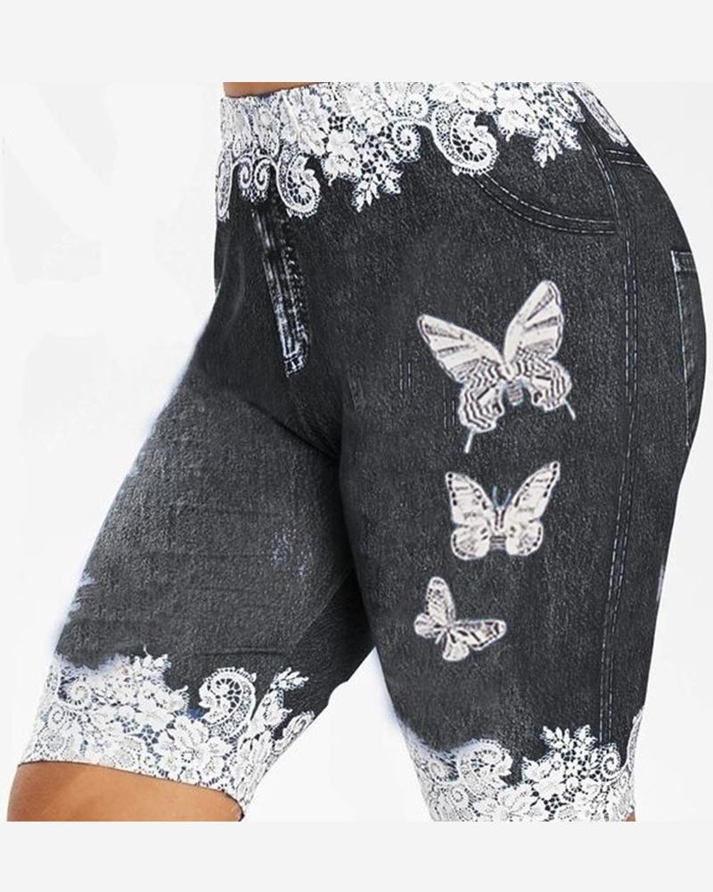 

Plus Size Floral Butterfly Faux Denim Printed High Waist Shorts, Gray