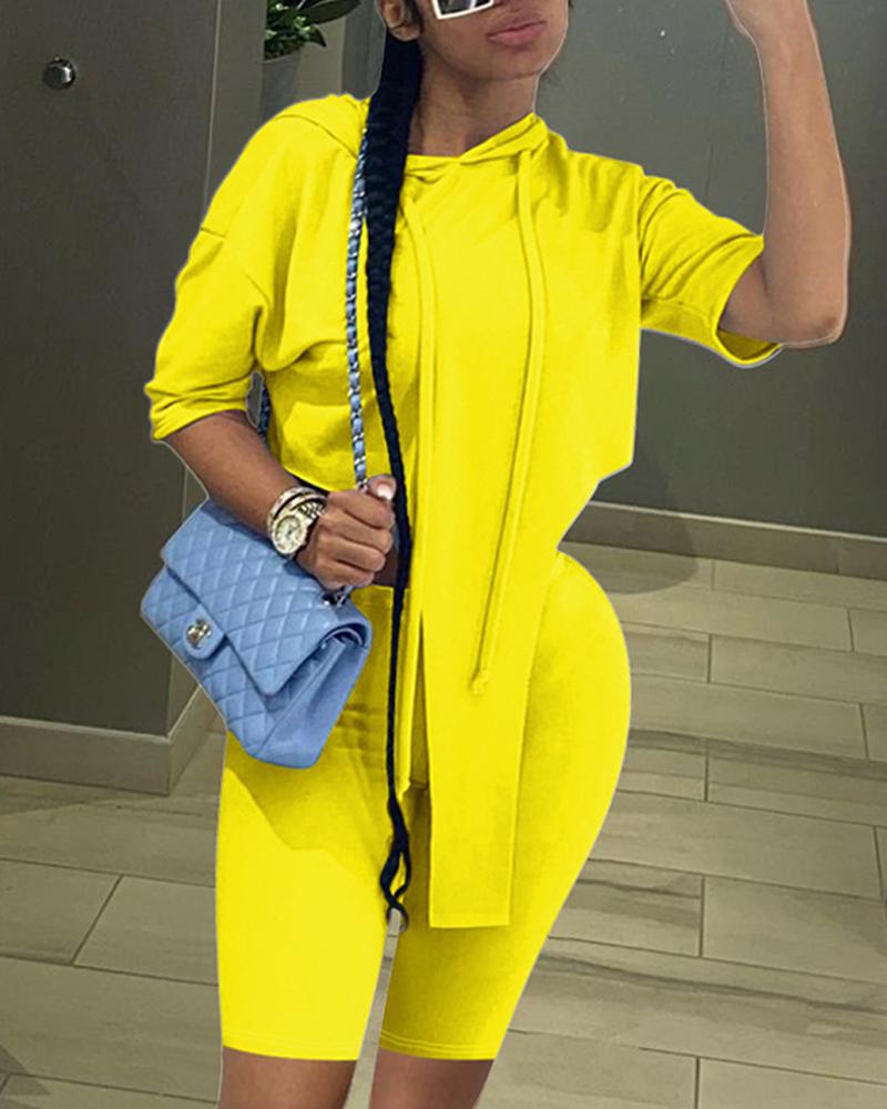 

Asymmetrical Hem Hooded Top & Shorts Set, Yellow