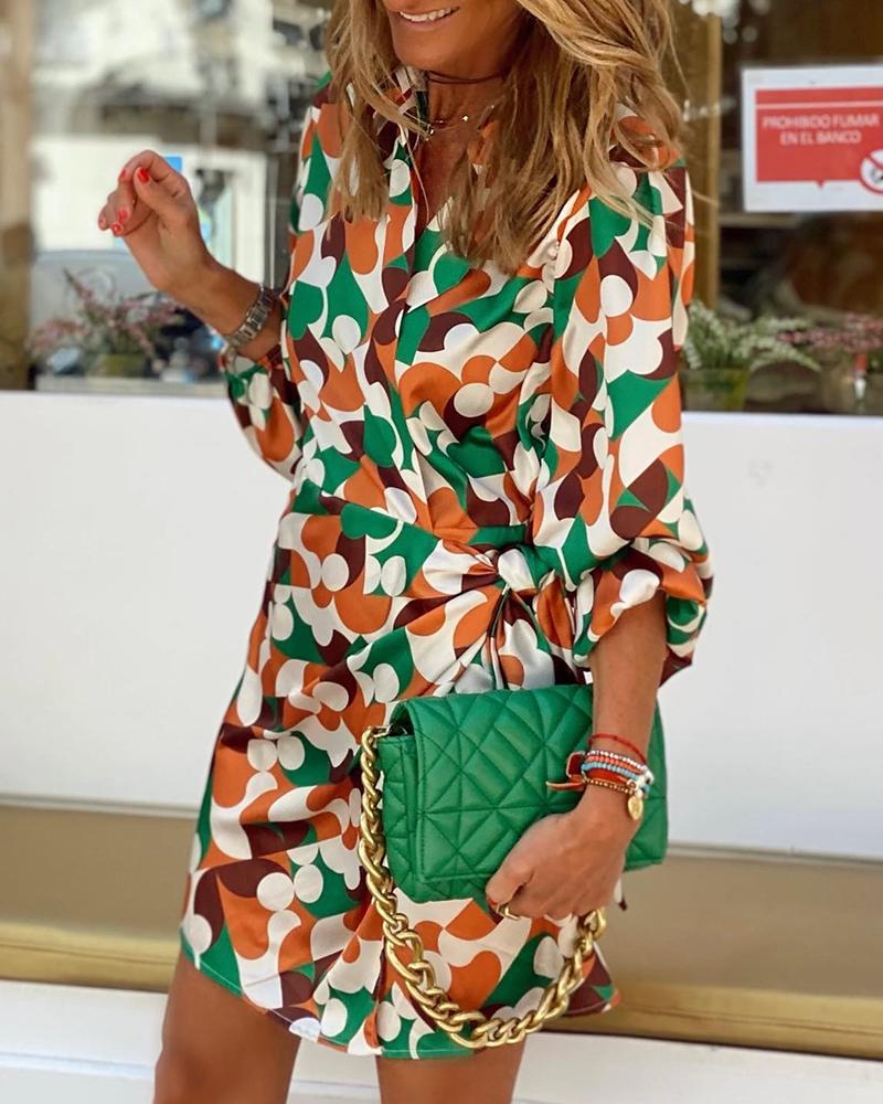 

Allover Print Lantern Sleeve Tied Detail Dress, Multicolor