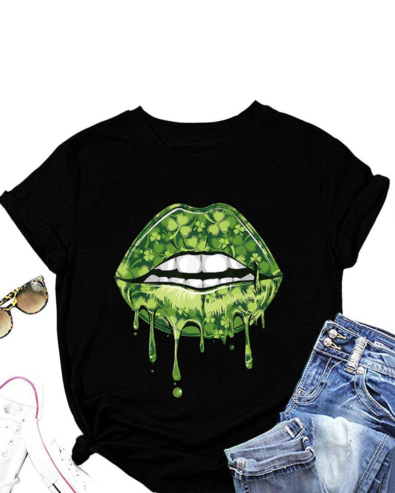 

St.Patrick' Day Lip Four Leaf Clover Print Short Sleeve Top, Black