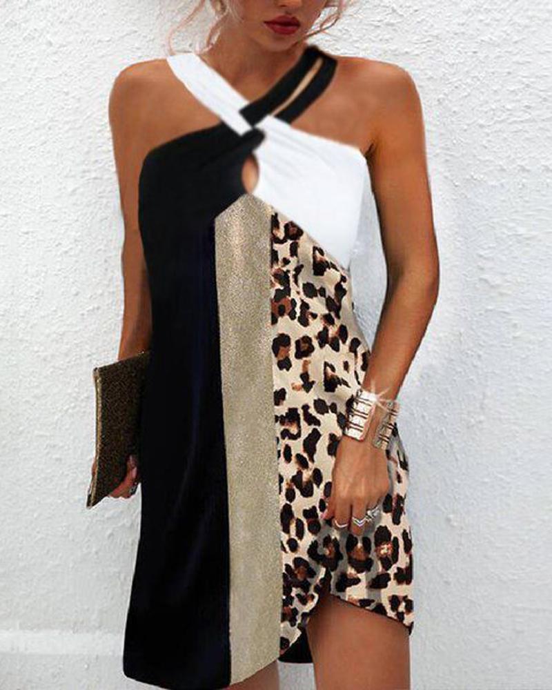 

Leopard Print Colorblock Crisscross Halter Casual Dress