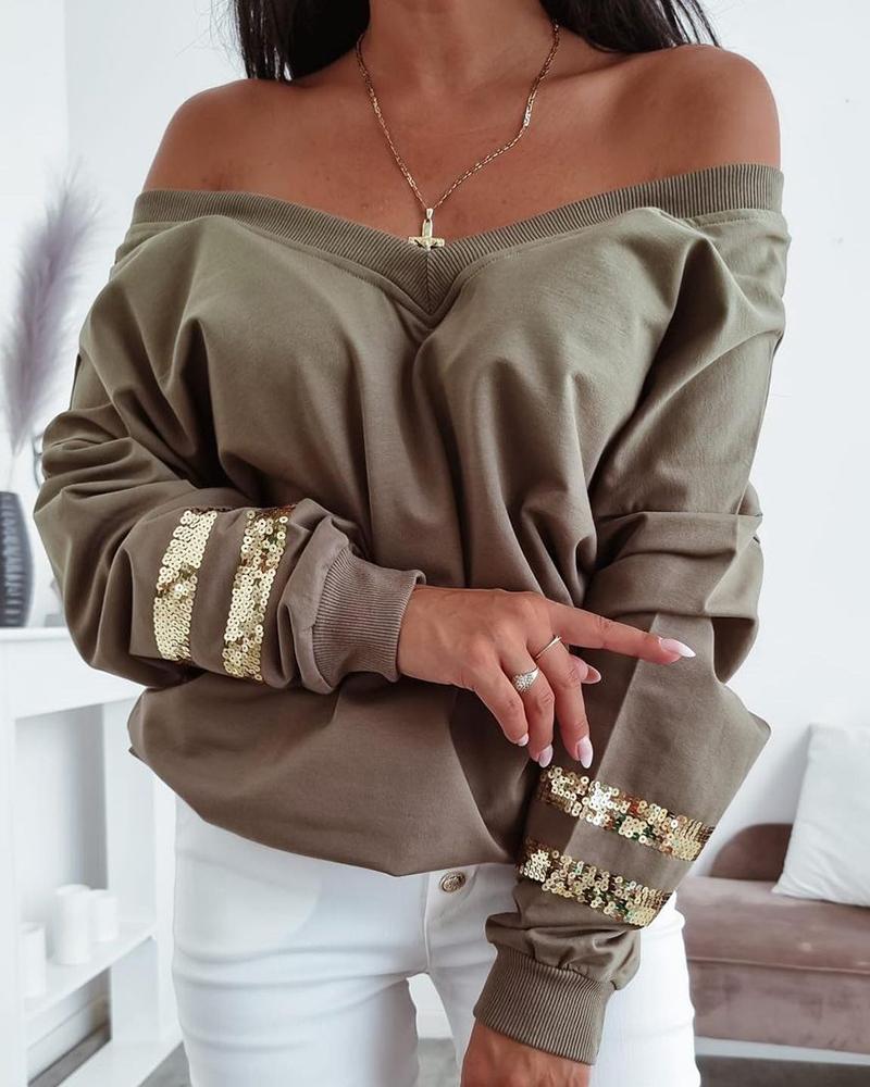 

Sequins Patch Long Sleeve V-Neck Sweatshirt, Army green