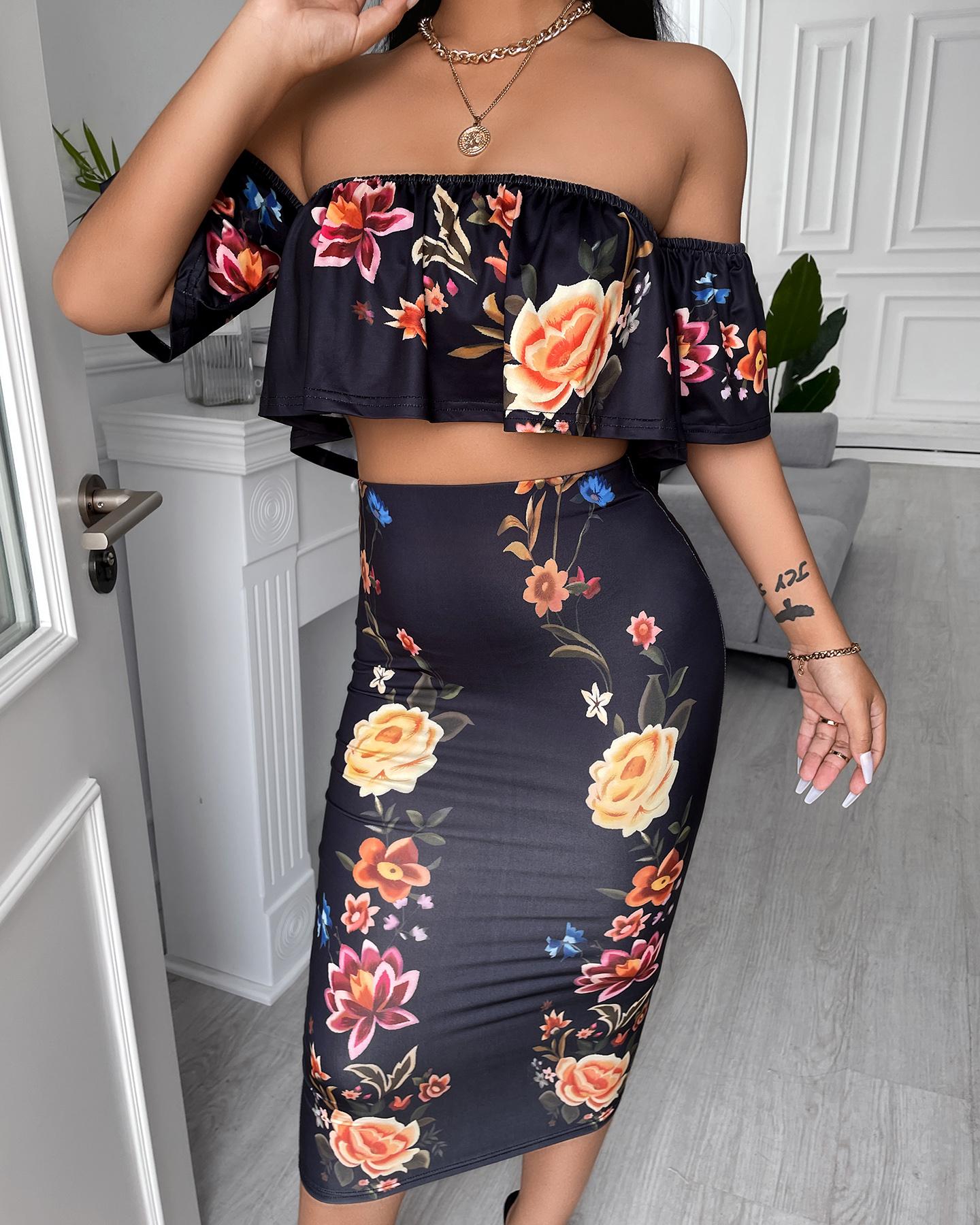 

Floral Print Ruffles Off Shoulder Top & Skirt Set, Black