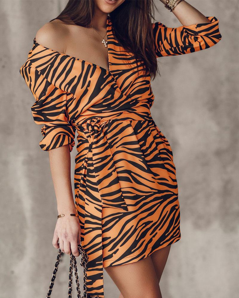 

Zebra Stripe Print Long Sleeve Belted Dress, Orange