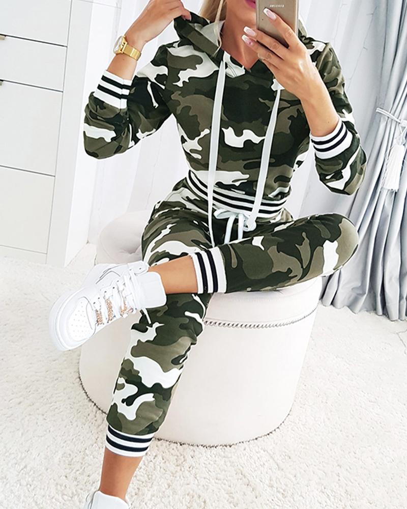 

Camouflage Print Striped Hooded Sweatshirt & Sweatpants Set, Green