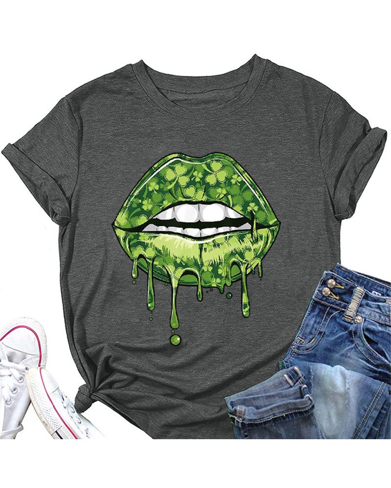 

St. Patrick' Day Lip Clover Print Casual T-shirt, Dark grey