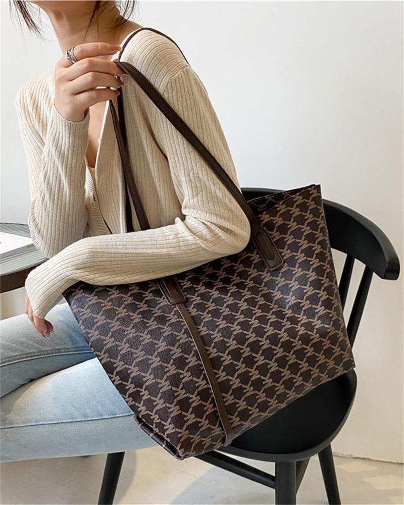 

Letter Pattern Large Capacity Tote Bag, Dark brown