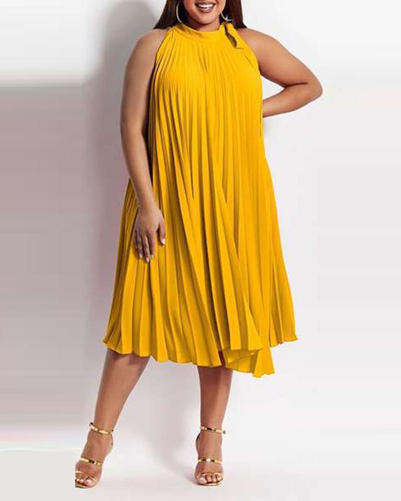 

Plus Size Tied Detail Sleeveless Pleated Casual Dress, Yellow