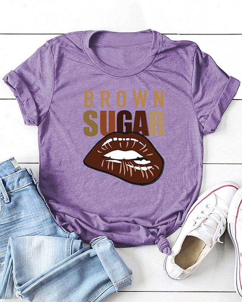 

Short Sleeve Lip Letter Print O Neck Casual T-shirt, Purple