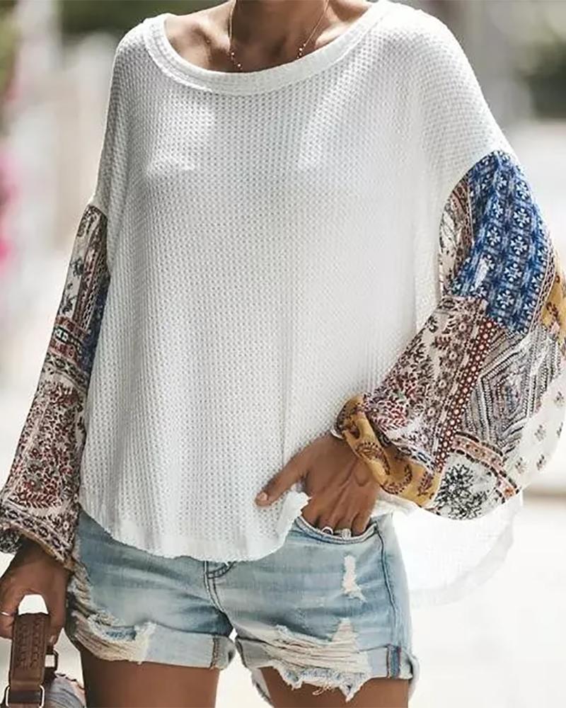 

Graphic Print Lantern Sleeve Knit Top, White