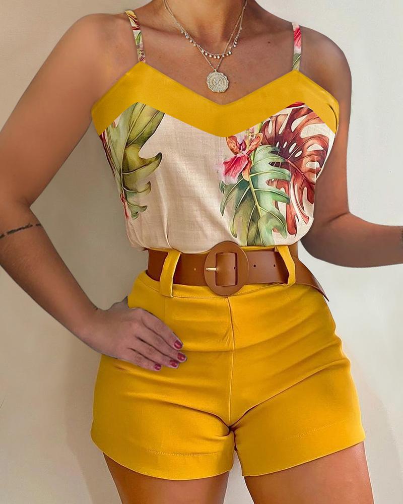 

Floral Print Cami Top & Plain Shorts Set, Yellow