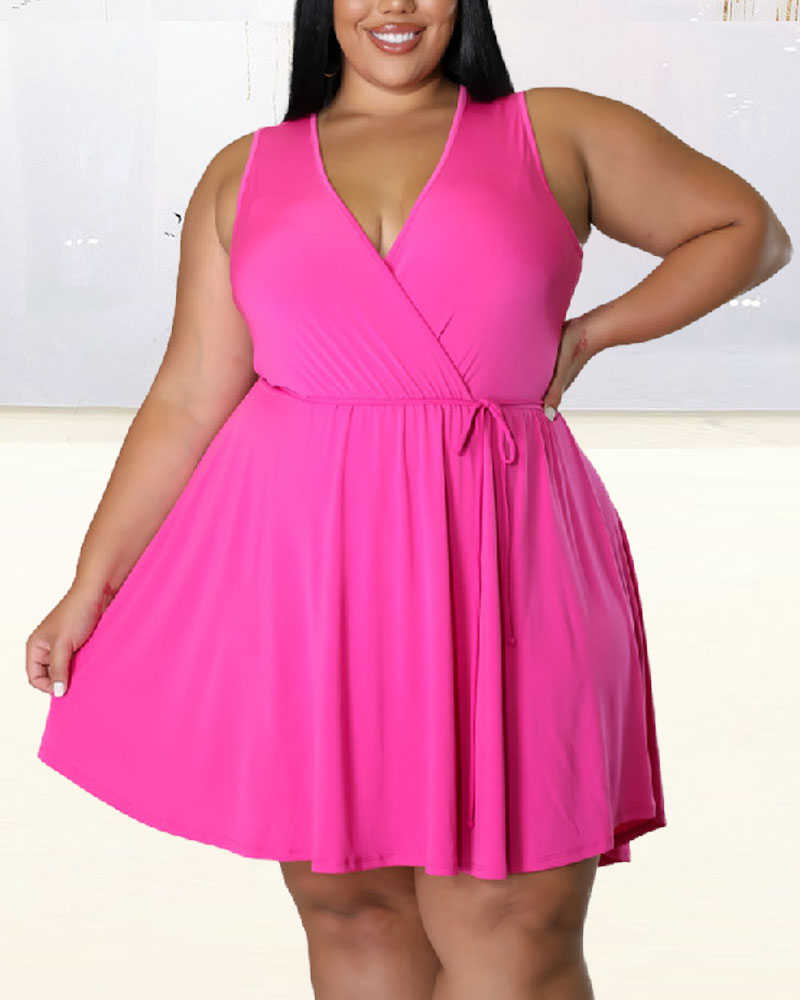 

Plus Size Sleeveless Surplice Neck Casual Dress, Pink