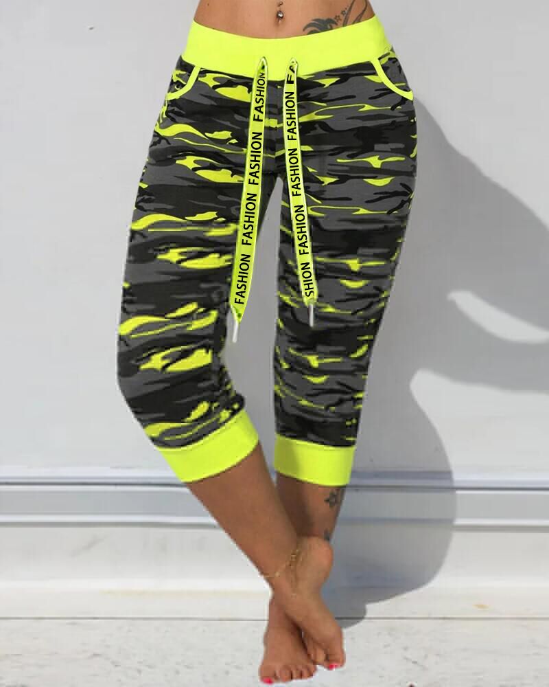 

Camouflage Print Drawstring Capris Pants, Camoflage