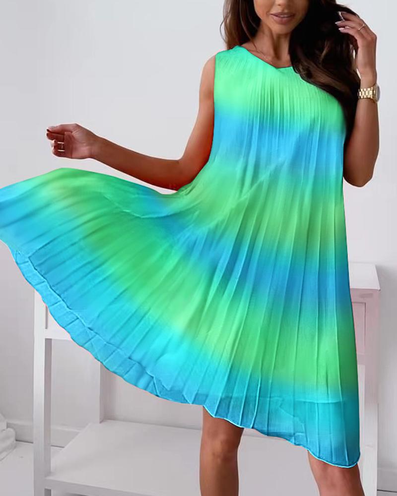

Ombre Chiffon Sleeveless Pleated Swing Dress, Green