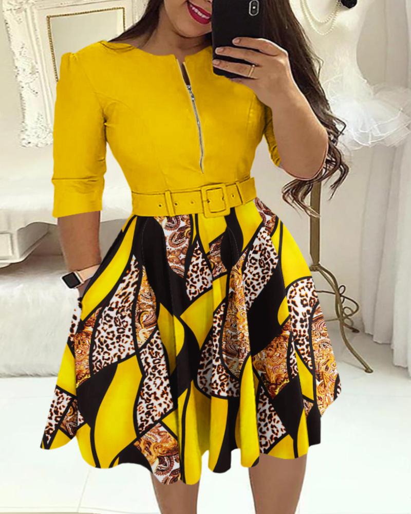 

Plus Size Baroque Leopard Print Colorblock Casual Dress With Belt, Yellow