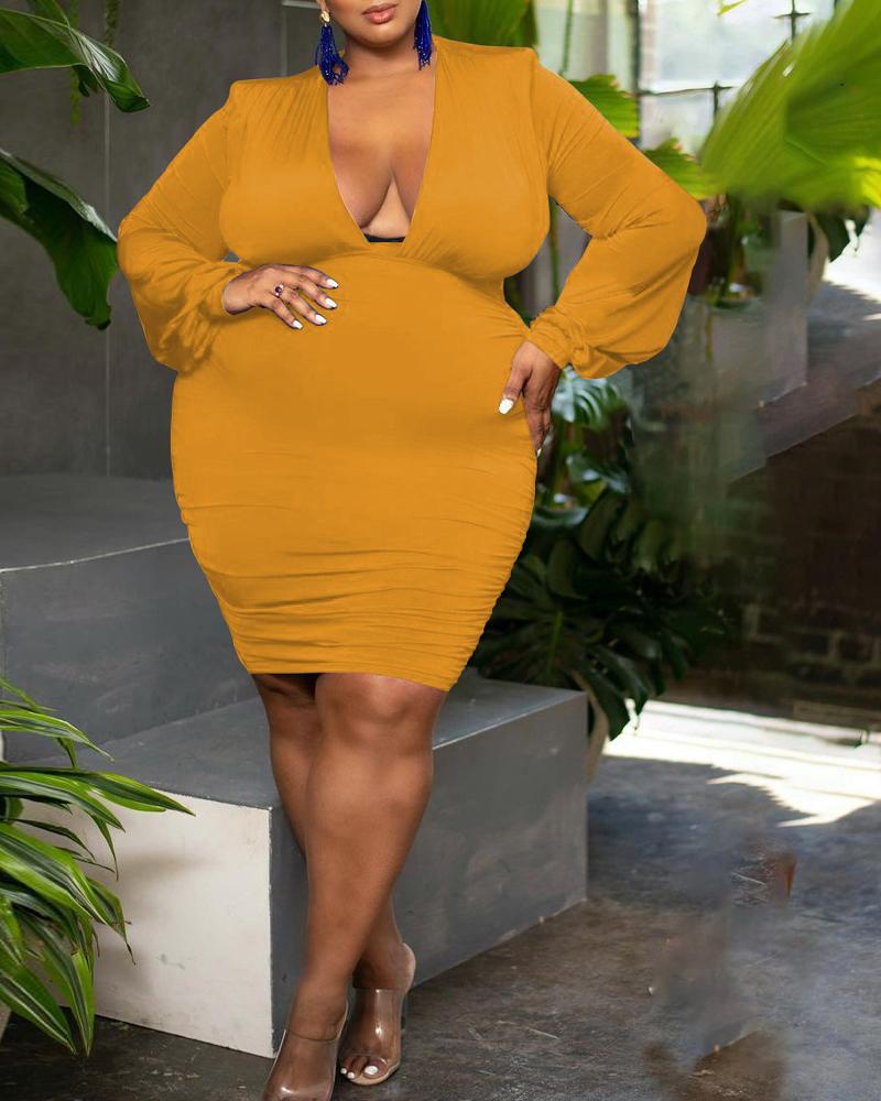 

Plus Size Plunging Neck Long Sleeve Ruched Party Dress, Yellow