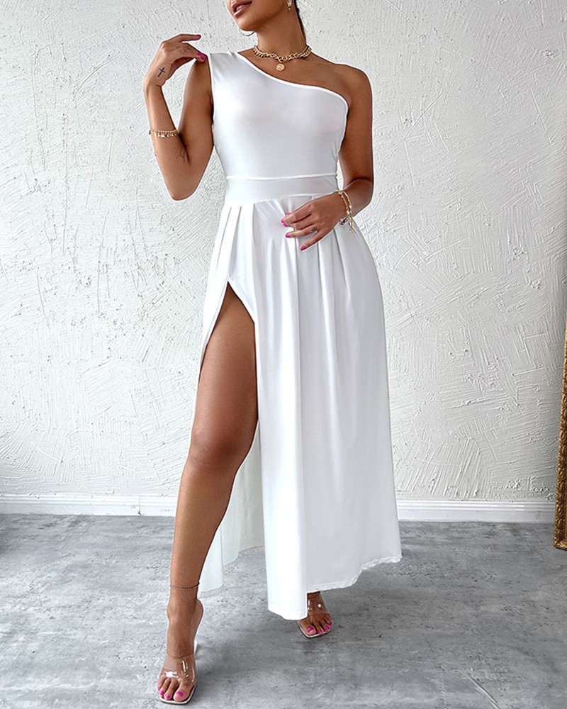 Robe maxi fendue à une épaule