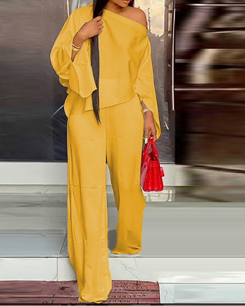 

Satin Cold Shoulder Bell Sleeve Top & Pants Set, Yellow