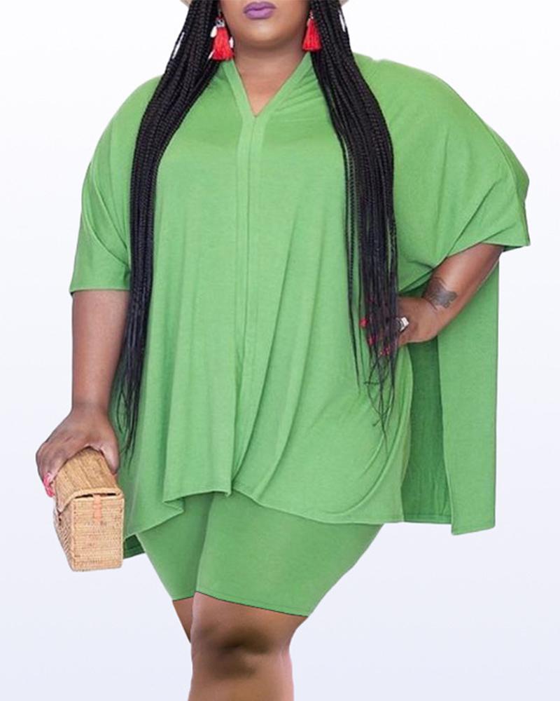 

Plus Size Plain Split Hem Casual Top & Shorts Set, Green