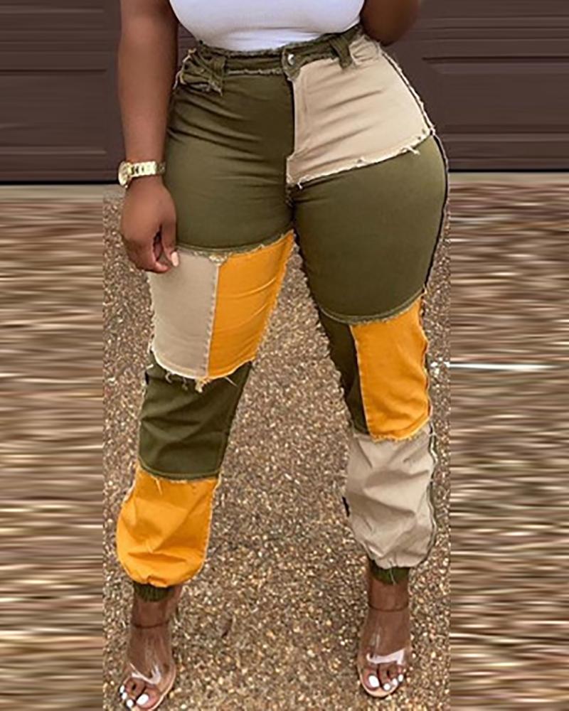 

Colorblock Fringe Hem Buttoned Cuffed Jeans, Army green