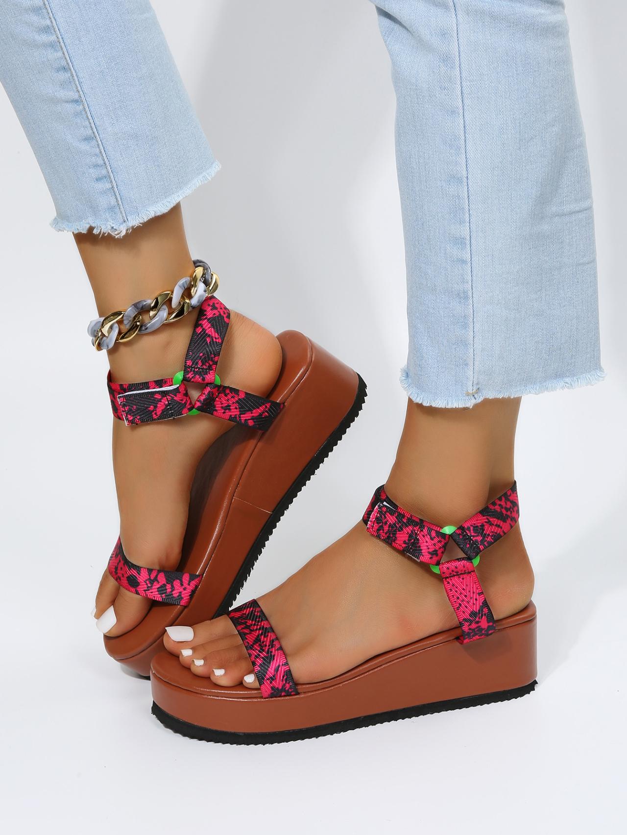 

Abstract Print Round Toe Platform Sandals, Brown