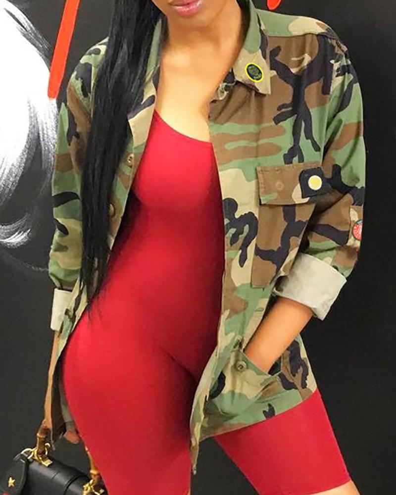 

Pocket Design Camouflage Print Buttoned Cargo Coat, Green